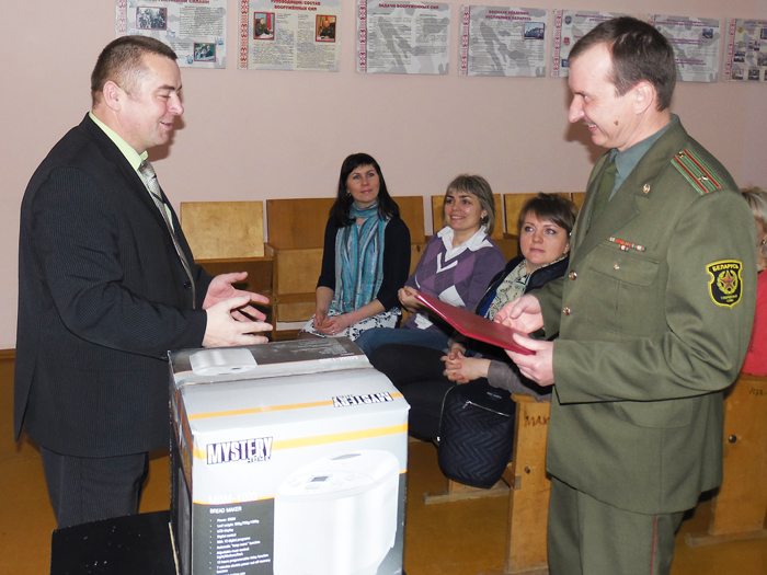 na-grazhdanku-s-pochyotom <h>На гражданку с почётом<h>