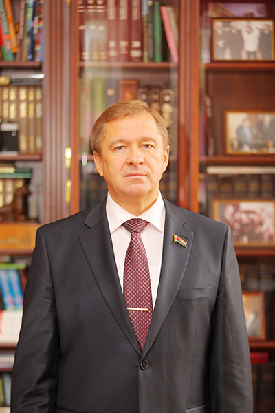senator Круглый стол на острую тему