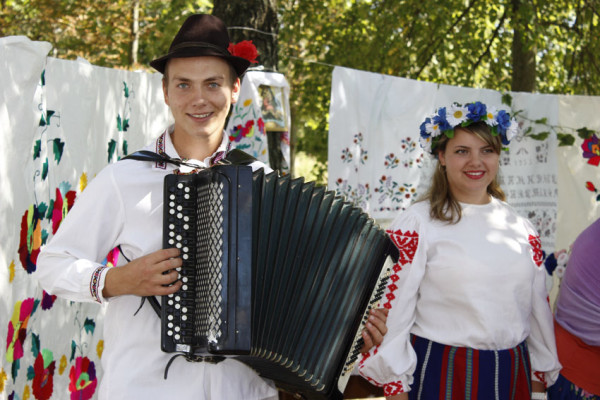 vetkovski_raion_krosenzi-16-1-e1472580152588 Дарогай тканага ўзору