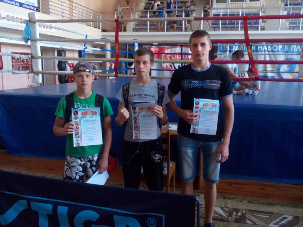 vetkovski_raion_sport_boks-16-e1474396679515 Юные Ветковчане достойно боксировали на областном ринге