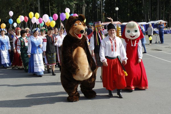 vetkovski_raion_den_goroda-16-parad-11-e1475612878495 Фото мгновения с Дня города