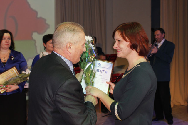 vetkovski_raion_nedelya_kultury-profsoyuza9-e1480618468212 Народным талантам Ветковщины вручили заслуженные награды