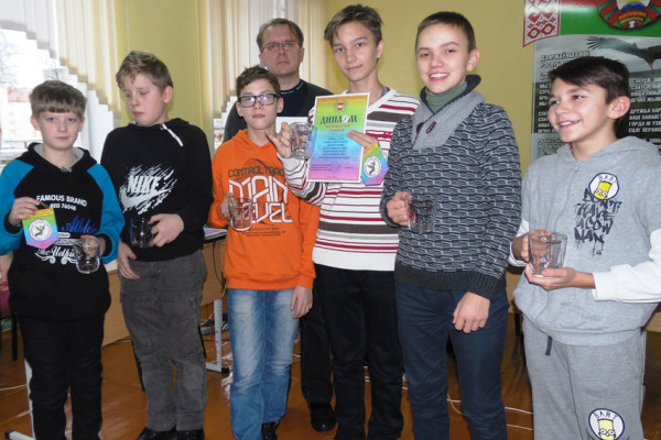 vetkovski_raion_kubok_vetkovskih_raskolnikov2-e1483416593967 27 декабря состоялся интеллектуальный турнир “Кубок Ветковских раскольников-2016”