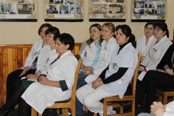 vetkovski_raion_vstrecha-s-deputatom-1-e1483725550247 Депутат Палаты представителей Национального собрания Республики Беларусь Николай Васильков встретился с трудовым коллективом Ветковской районной больницы