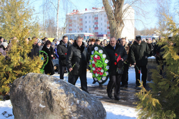 vetkovski_raion_afgan4-e1487353343993 15 февраля в Ветке у памятного знака павшим воинам-интернационалистам прошёл митинг-реквием