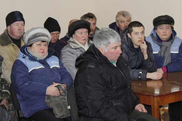 vetkovski_raion_ipg_raduga2-e1487355931847 Председатель Ветковского райисполкома Олег Архипенко с информационной группой посетил агрогородок Радуга