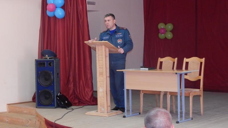 raduga-05-1 Заместитель начальника Гомельского областного управления МЧС Максимюк Николай Петрович встретился с жителями агрогородка Радуга