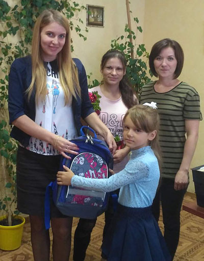 vetkovski_raion_portfel_pervoklasniku-1-1 В Ветковском районе продолжается акция "Собери портфель первокласснику"