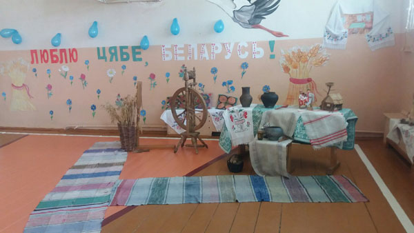 vetkovski_raion_scherstin_shcola-6 Шерстинская базовая школа принимала гостей в импровизированной белорусской хате