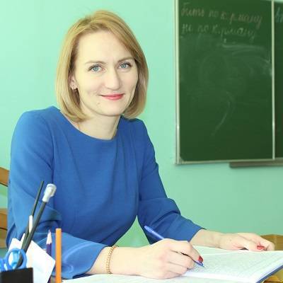 vetkovski_raion_klassniy_rukovositel_24 В Ветковском районе гордое звание "Лучший классный руководитель" носит учитель начальных классов гимназии города Ветки Наталья Александровна Клюева