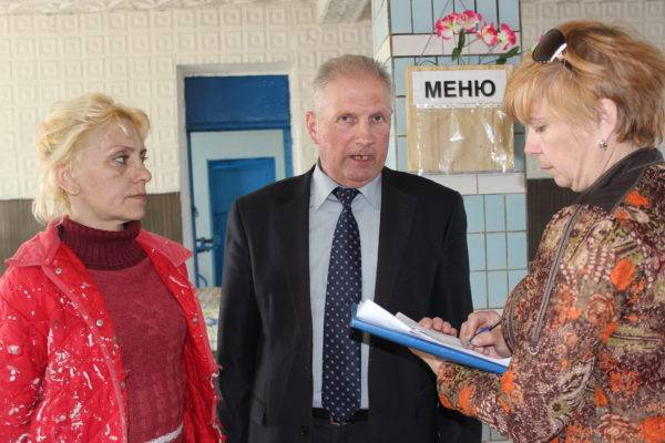 vetkovski_raion_sev_14-e1524062113868 На встрече профсоюзных лидеров особое внимание уделялось обеспечению горячим питанием механизаторов, занятых на весенне-полевых работах