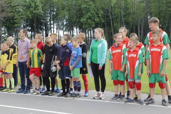 vetkovski_raion_mini_futbol_23-e1527143348903 В субботу в Ветке прошли соревнования по мини-футболу в рамках XXX областной круглогодичной спартакиады школьников