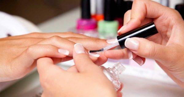 manicure-fb-1200x629-e1532328710702 Стоит ли оформлять ИП для работы мастером маникюра.