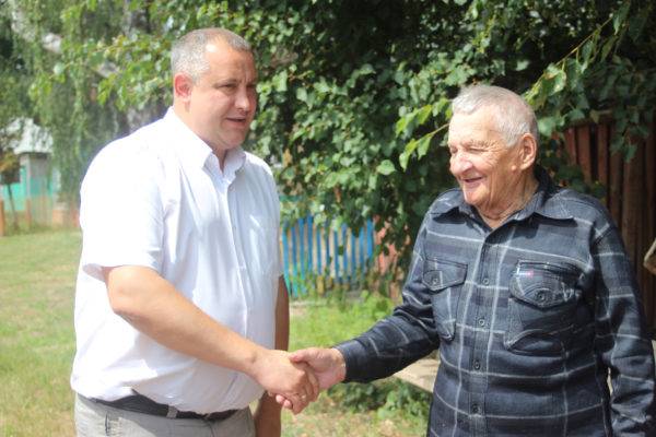 vetkovaski_raion_veterani_07-e1531115747346 В преддверии Дня Независимости ветераны принимали поздравления на дому