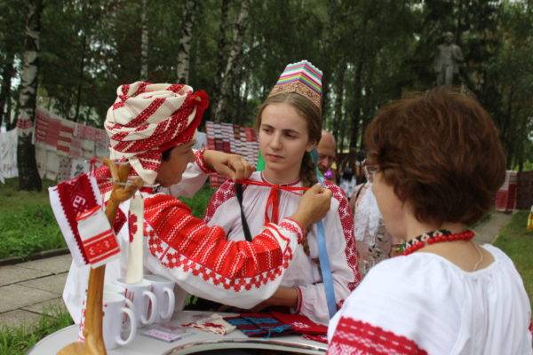 vetkovski_raion_krosenci_22_1-e1534918481462 19 жніўня прайшло свята неглюбскага ткацтва "Кросенцы"