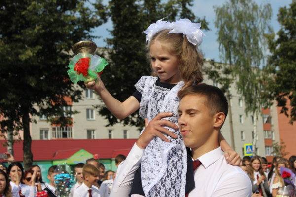 vetkovski_raion_1sent_05_02-e1536131802714 Вице-премьер Республики Беларусь Игорь Петришенко вместе с первоклассниками сел за школьную парту