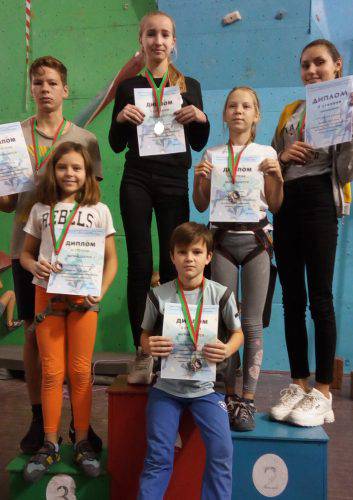vetkovski_raion_sport_skal_24_1-e1543298471204 Исполняется 15 лет со дня начала работы объединения по интересам "Туризм и спортивное скалолазание" в средней школе №1 г. Ветка