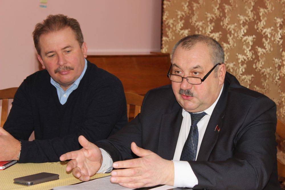 vetkovski_raion_inf_vstresha_20_1-e1550729892231 На минувшей неделе в нескольких трудовых коллективах Ветковщины прошли информационные встречи руководства райисполкома с населением