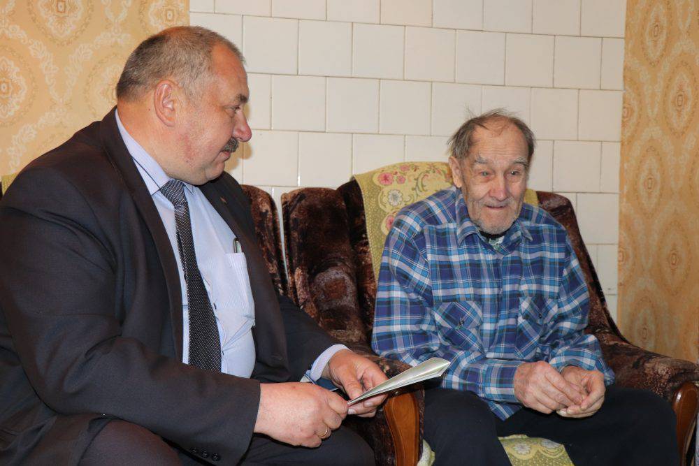 vetkovski_raion_veterani_11_1-e1557498352557 В канун празднования 74-й годовщины Великой Победы ветераны принимали поздравления от руководства Ветковского района
