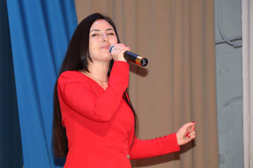 vetkovski_raion_drsu_29_02 На сцене Ветковского центра культуры и народного творчества выступили коллективы Ветковской ЦРБ и ДРСУ-185